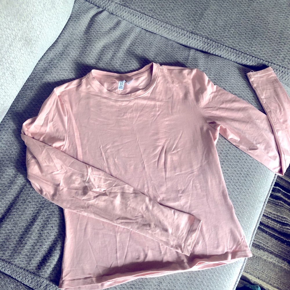 Really cute long sleeve